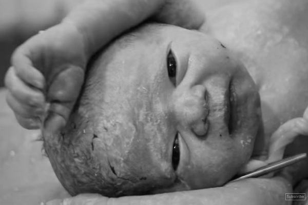 Medici Salvano Mamma e Neonato: Nuova Vita ad Aleppo 