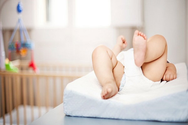 neonata sul fasciatoio tragedia