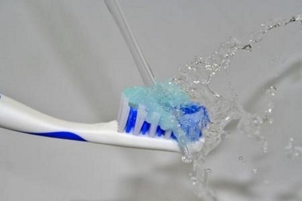spazzolini da denti pericolosi