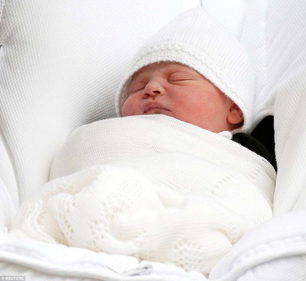 Terzo figlio di William e Kate: prime foto del bebè