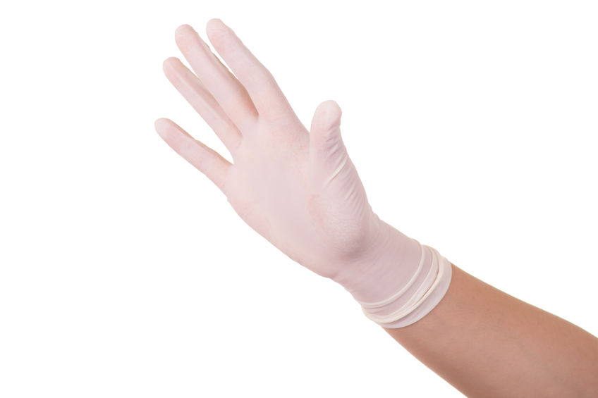 Come si usano i guanti per prevenire il contagio: regole d'uso per indossarli, per sfilarli senza contaminazione delle mani e dell'ambiente, per dismetterli